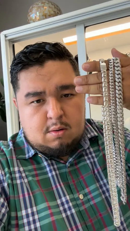 D&I Jewelers Facebook video 10 preview